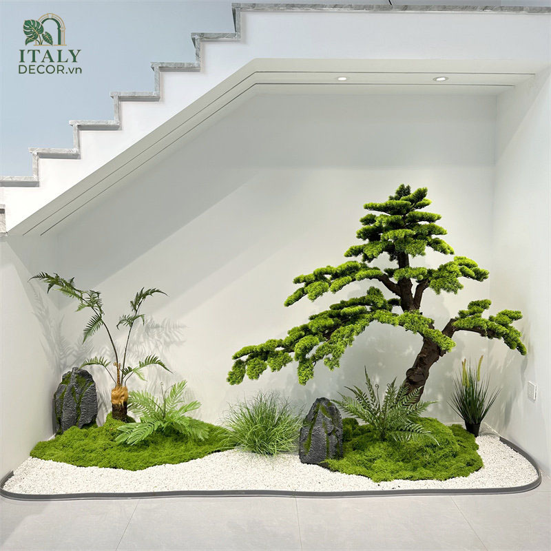 tiểu cảnh tùng la hán chân cầu thang